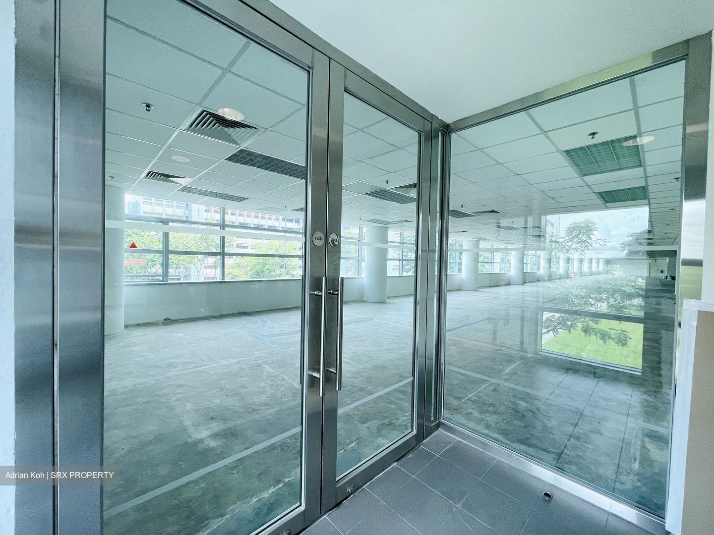 Sennett Estate (D13), Office #409485981